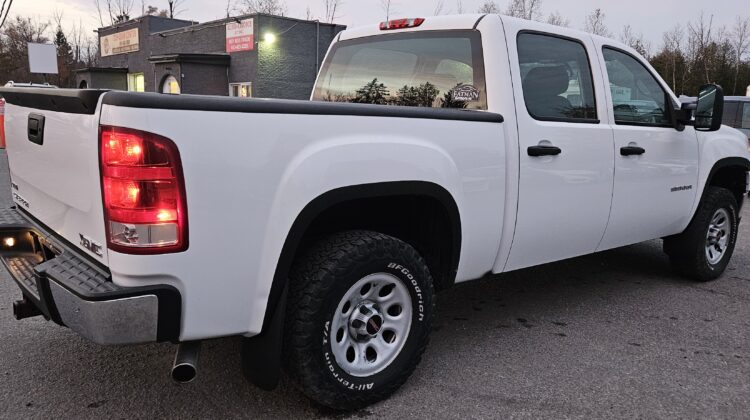 2011 GMC SIERRA 1500 Crew Cab Short Box