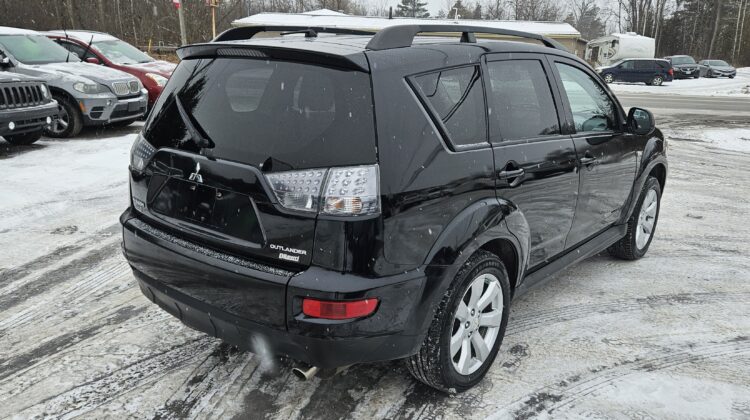 2013 Mitsubishi Outlander 4WD ES