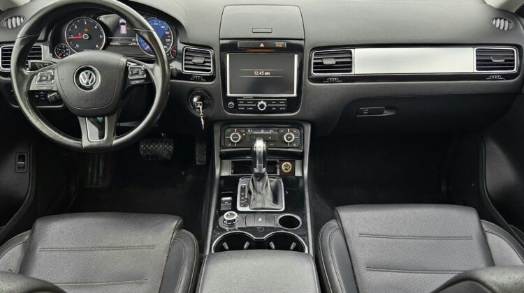 2013 Volkswagen Touareg TDI (Diesel)