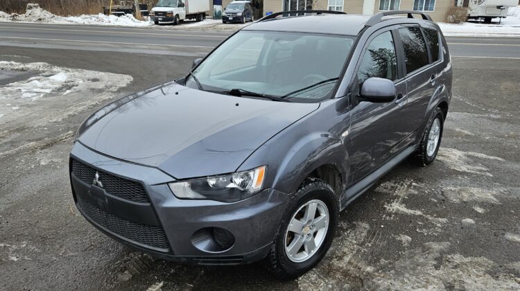 2011 Mitsubishi Outlander 4WD ES