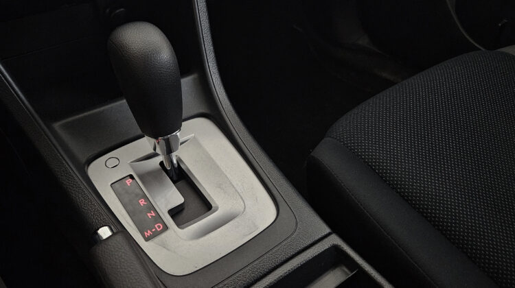 2015 Subaru Impreza 2.0i Hatchback Touring Pkg.