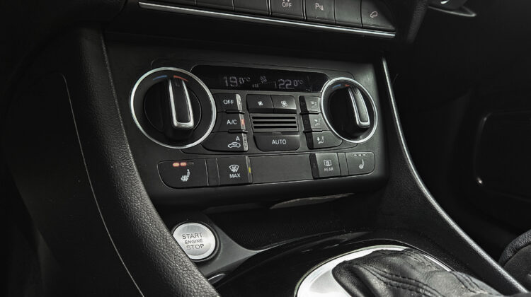 2018  AUDI Q3  2.0 TFSI Quattro Technik Tiptronic