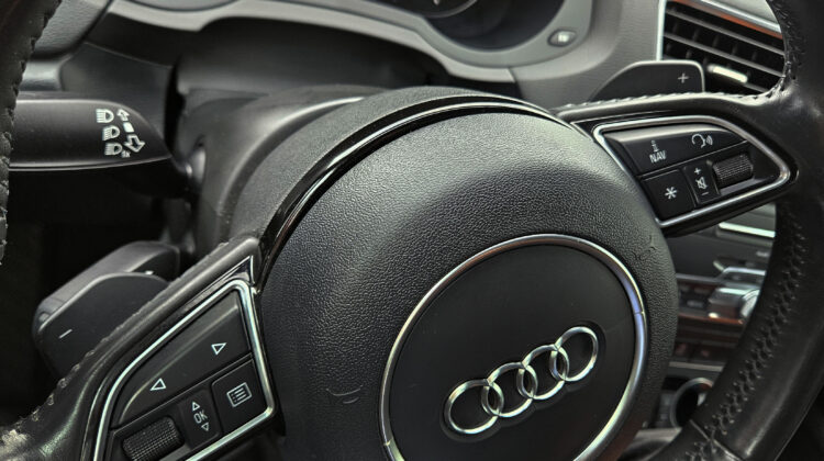 2018  AUDI Q3  2.0 TFSI Quattro Technik Tiptronic