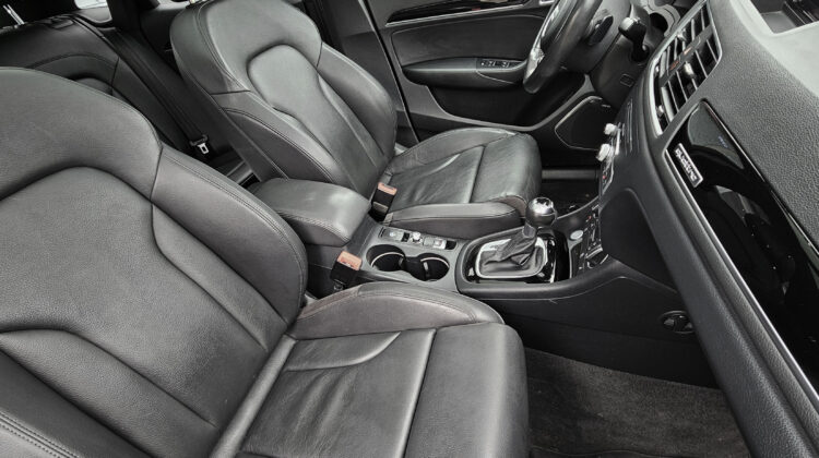 2018  AUDI Q3  2.0 TFSI Quattro Technik Tiptronic