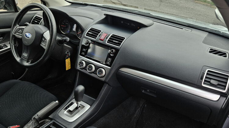 2015 Subaru Impreza 2.0i Hatchback Touring Pkg.