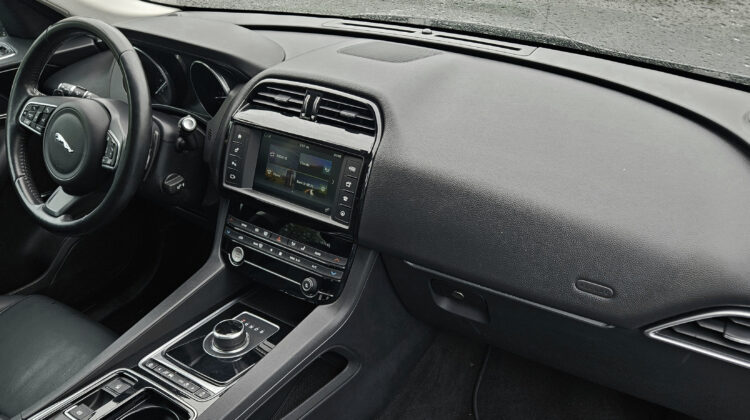 2018  Jaguar  F-Pace 20 Diesel AWD Premium