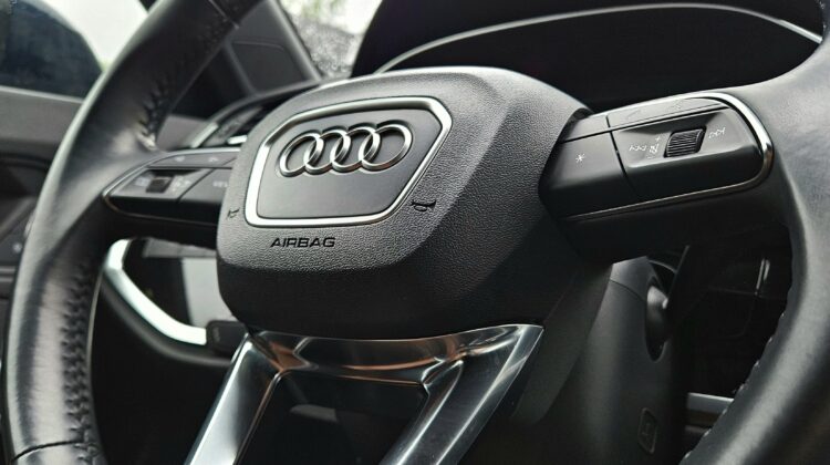 2020 AUDI Q3  45 TFSI Quattro Komfort Tiptronic