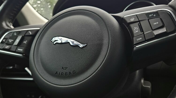 2018  Jaguar  F-Pace 20 Diesel AWD Premium