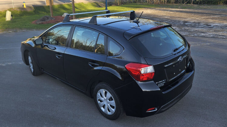2015 Subaru Impreza 2.0i Hatchback Touring Pkg