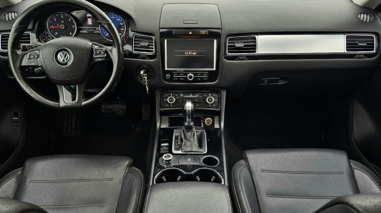 2013 Volkswagen Touareg TDI (Diesel)