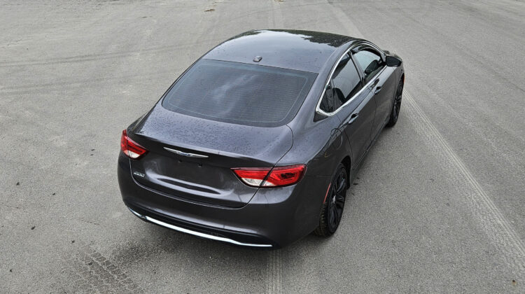2016 Chrysler 200 Limited