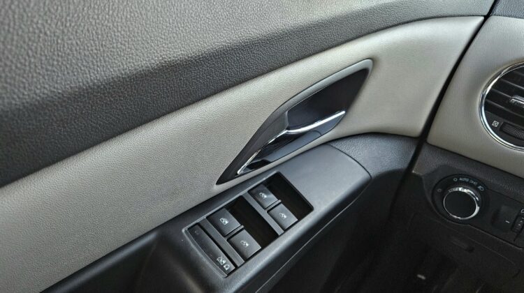 2011 Chevrolet Cruze LS