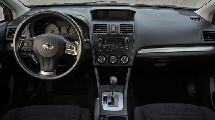 2012 Subaru Impreza 2.0i / Touring Pkg