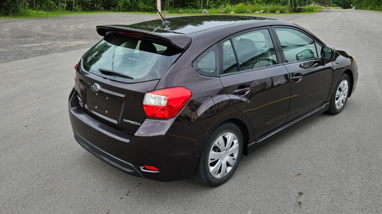2012 Subaru Impreza 2.0i / Touring Pkg