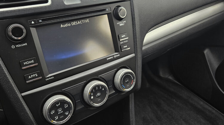 2015 Subaru Impreza 2.0i Touring Hatchback AWD