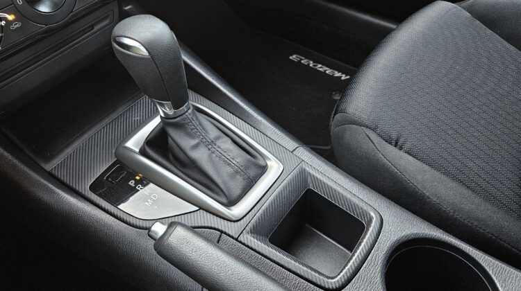2015 MAZDA 3 GX Skyactive Sedan