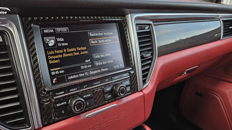 2015 PORSCHE MACAN TURBO