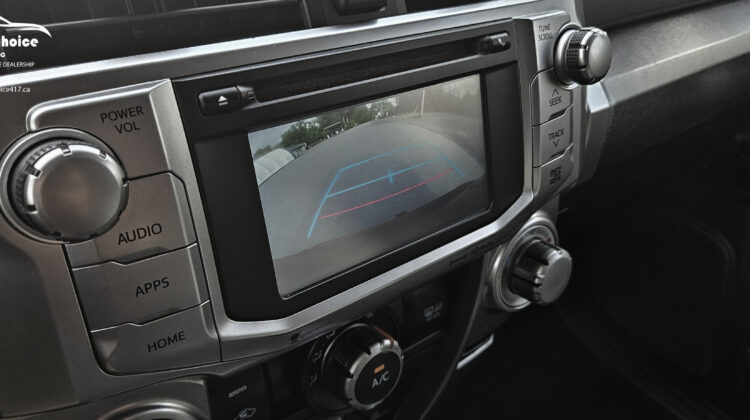 2016 Toyota 4Runner SR5 4WD (7 Passenger)