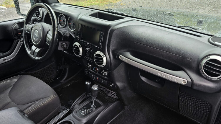 2015 Jeep Wrangler Unlimited Sahara 4WD