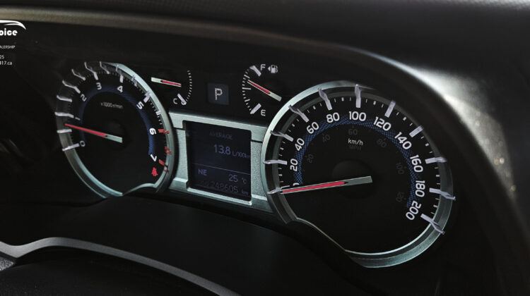 2016 Toyota 4Runner SR5 4WD (7 Passenger)