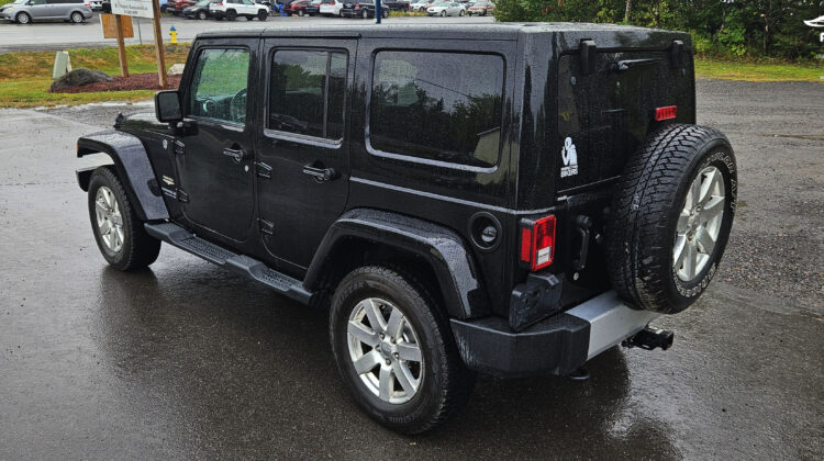 2015 Jeep Wrangler Unlimited Sahara 4WD