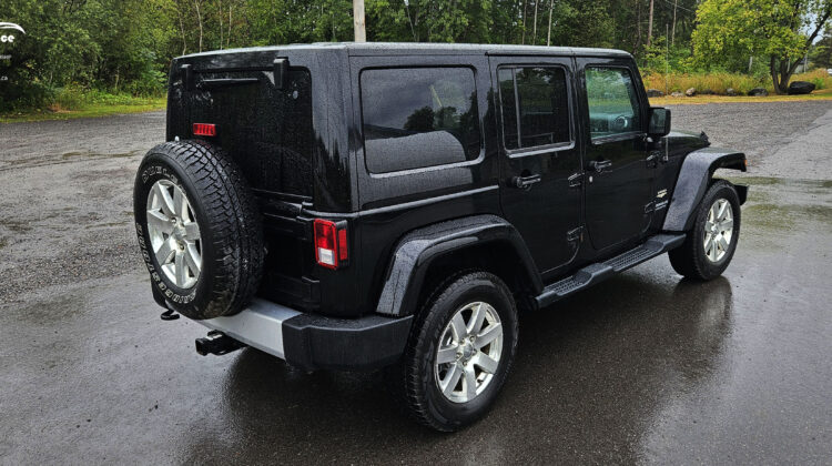 2015 Jeep Wrangler Unlimited Sahara 4WD