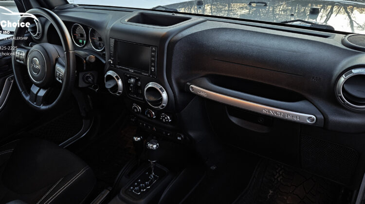 2016 Jeep Wrangler Unlimited Sahara 4WD