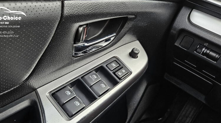 2015 Subaru Impreza 2.0i AWD Limited with Teck Pkg