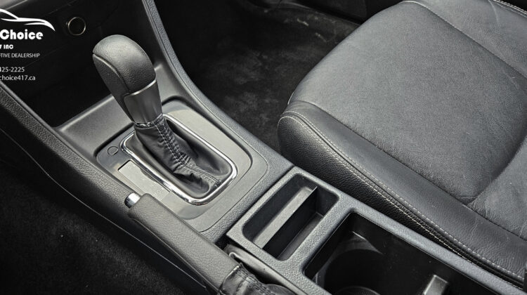 2015 Subaru Impreza 2.0i AWD Limited with Teck Pkg