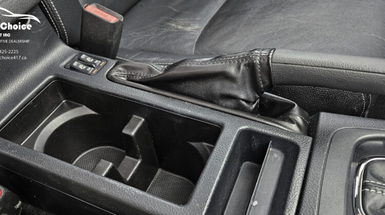 2015 Subaru Impreza 2.0i AWD Limited with Teck Pkg