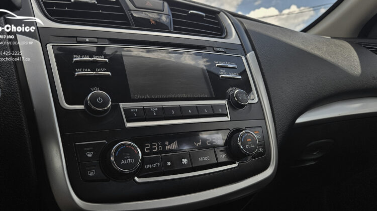 2017 Nissan Altima SV