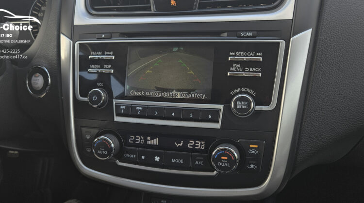 2017 Nissan Altima SV