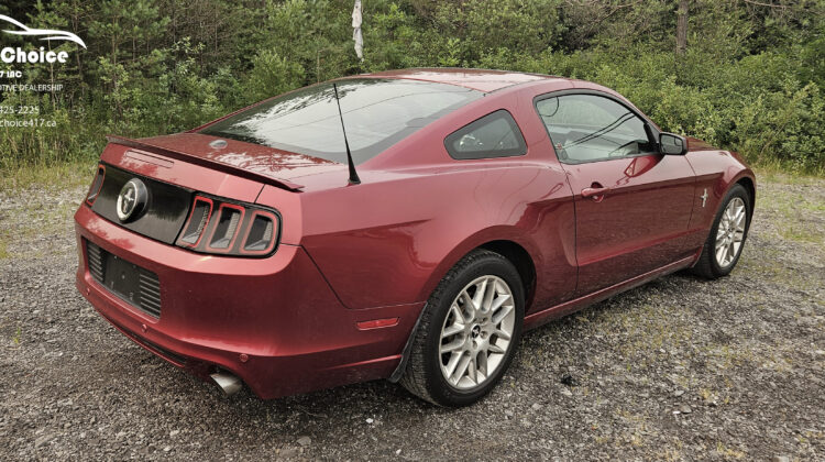 2014 Ford Mustang Coupe V6