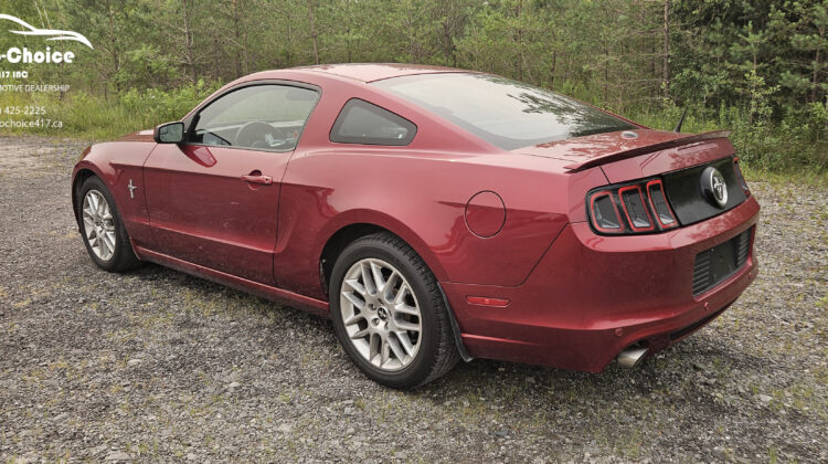 2014 Ford Mustang Coupe V6