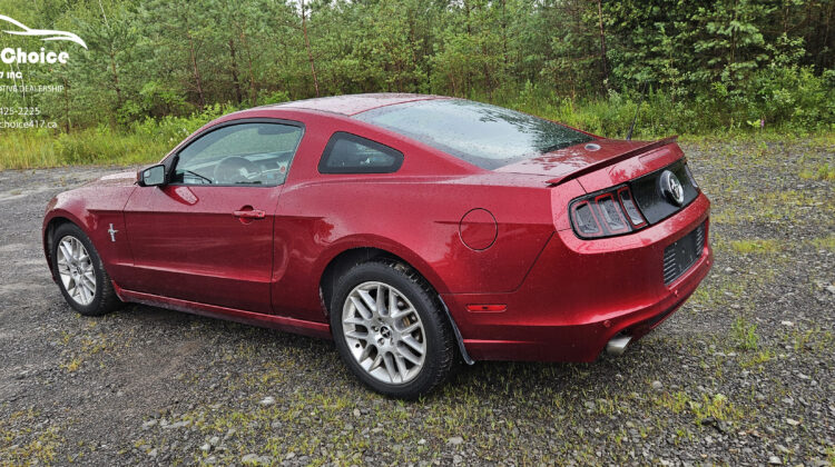 2014 Ford Mustang Coupe V6